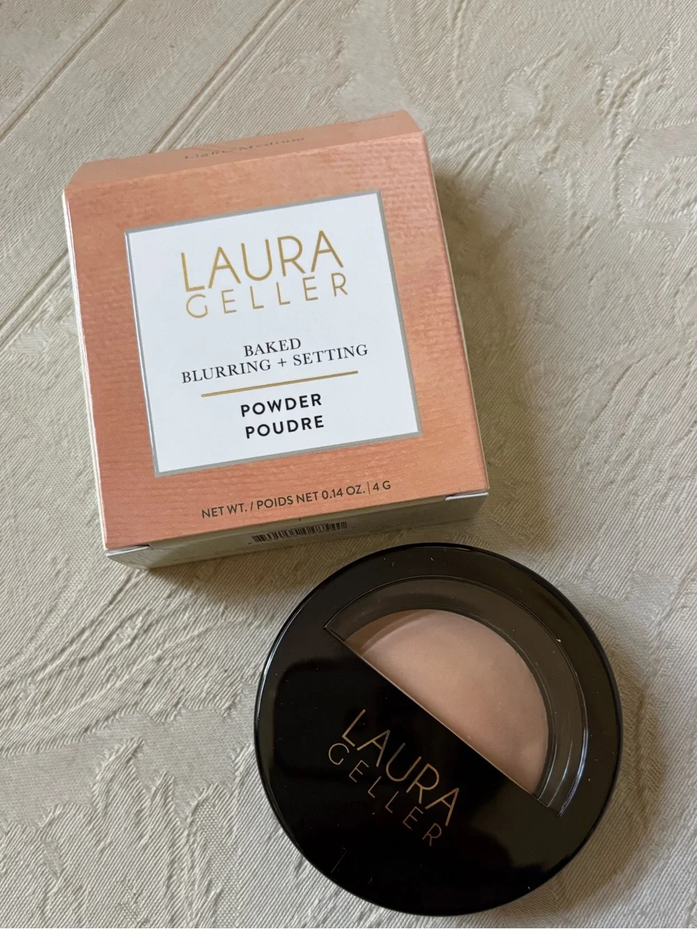 Laura Geller Baked Blurring & Setting Powder - Light - Medium BNIB
